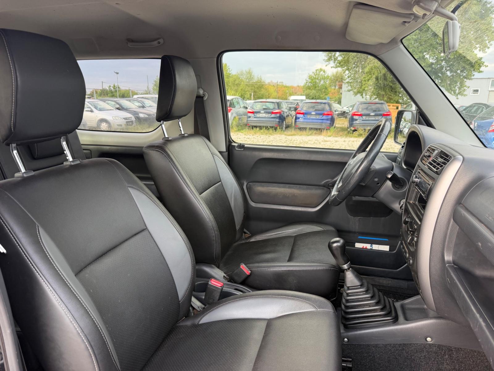 Suzuki Jimny Ranger Style Allroad 1.3 84ch - 1 ère main - Climatisation - Attelage - Sièges chauffants