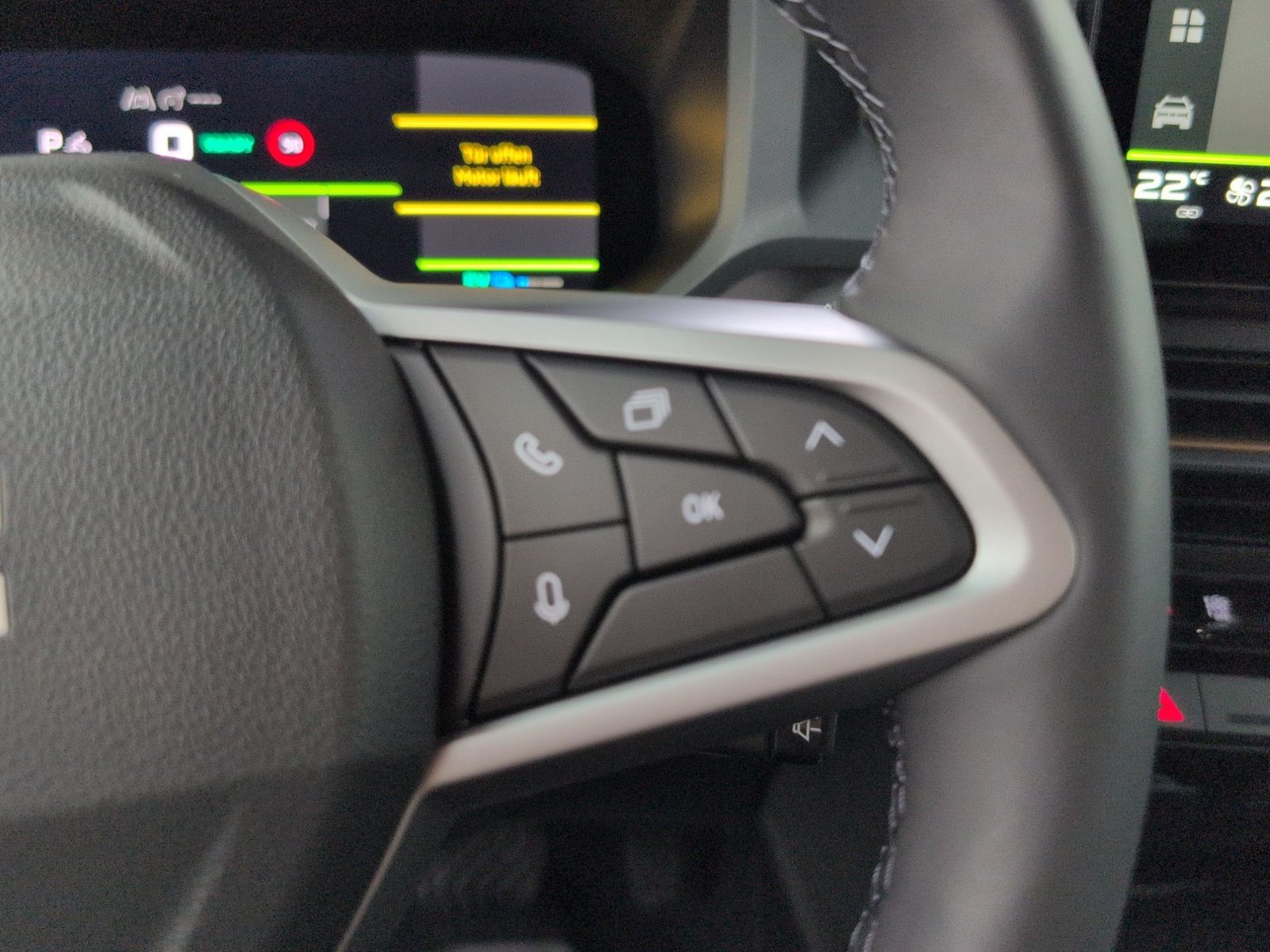 DACIA Bigster Extreme Hybrid 155 Zweifarblackierung – Bild 35