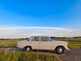 Mercedes-Benz 190c - Mercedes-Benz 190: 190c