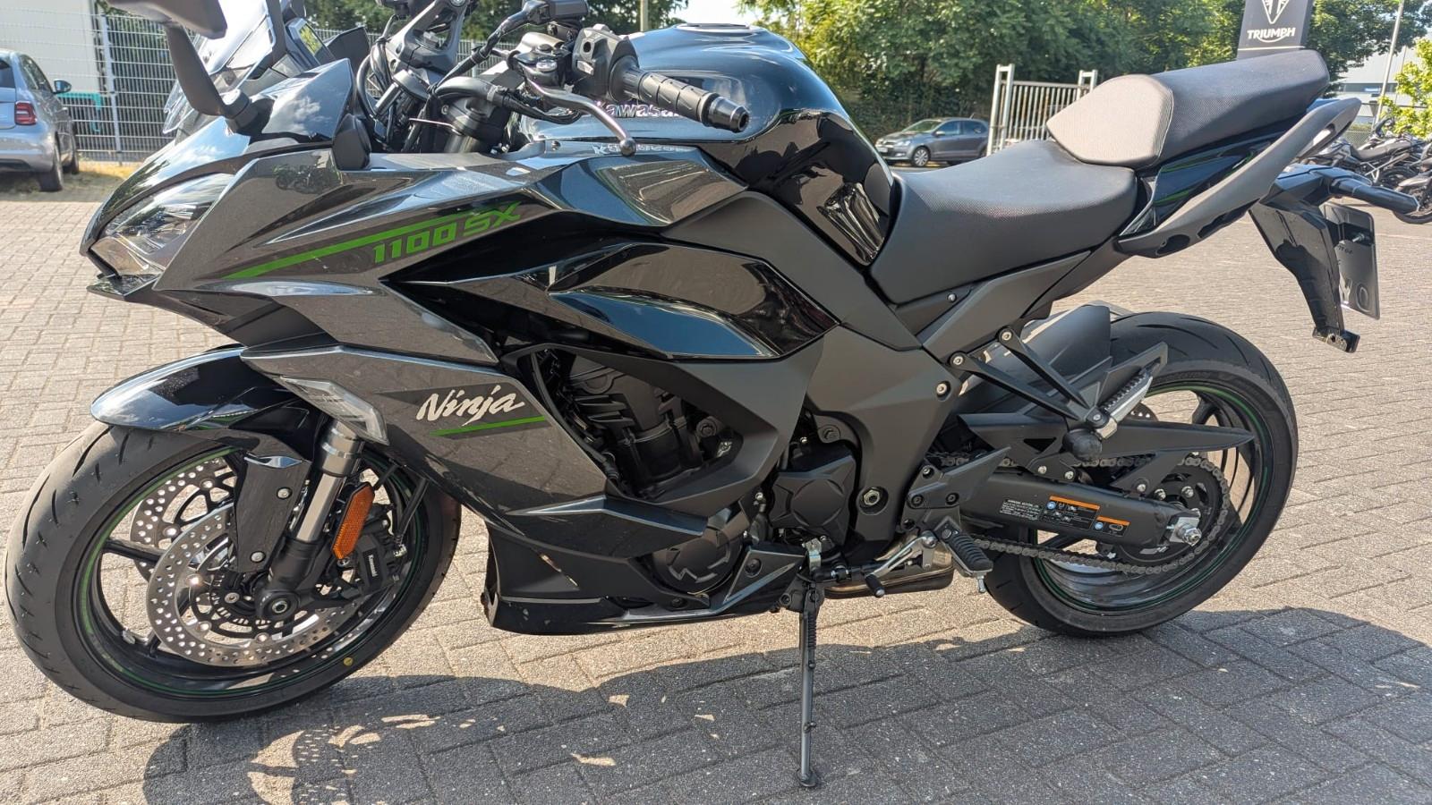 Kawasaki Ninja 1100 SX