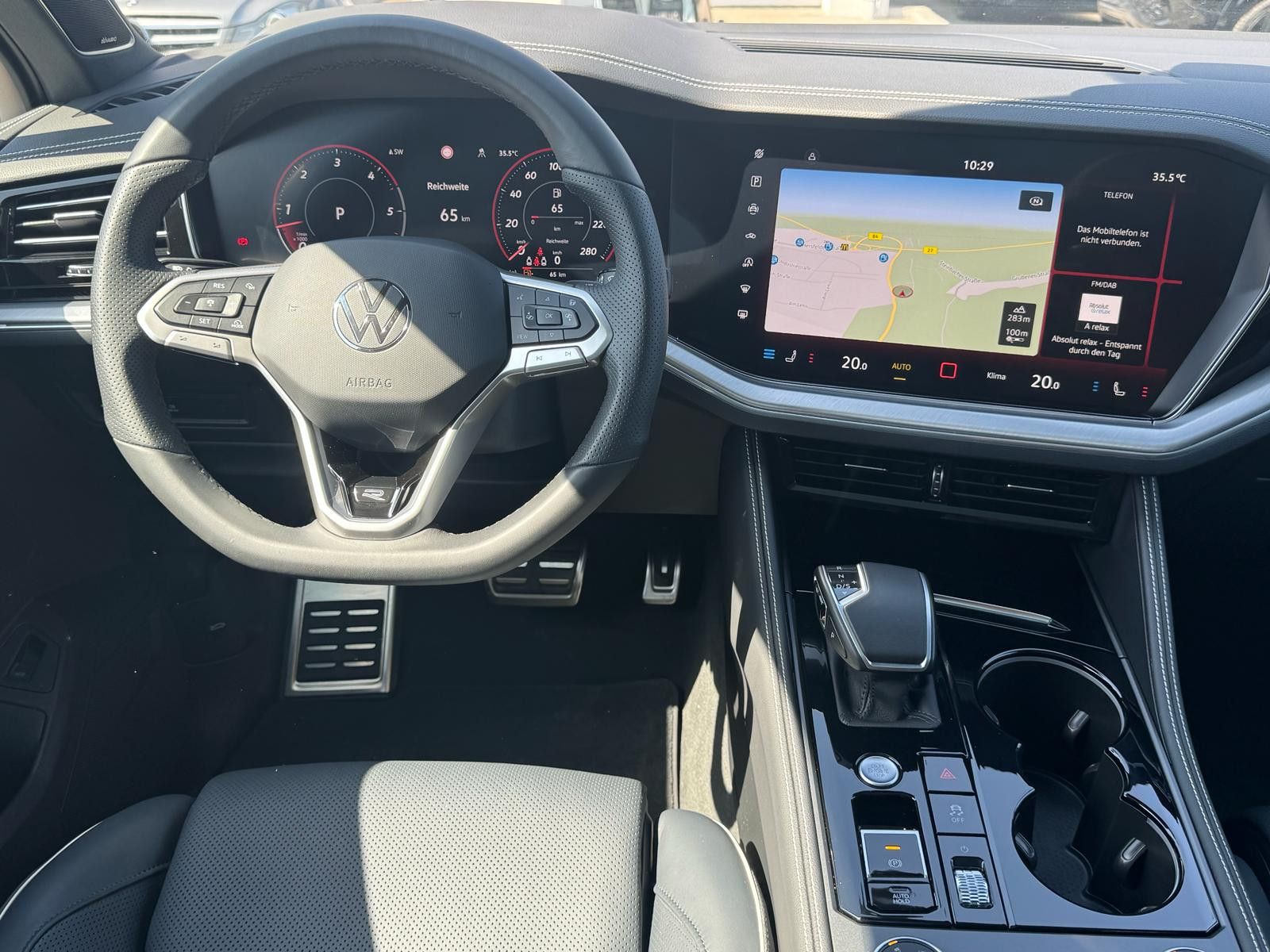 Fahrzeugabbildung Volkswagen Touareg 3.0TDI 4M R-Line VOLL Black 22" UPE 114T