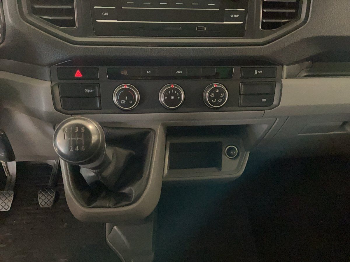 Fahrzeugabbildung Volkswagen Crafter 35 Pritsche 2.0 TDI Langer Radstand AHK