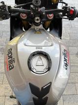 Aprilia Tuono V4 1100 RR Mod. E5 (Tourer, keine Factory) - APRILIA TUONO V4 1100 RR