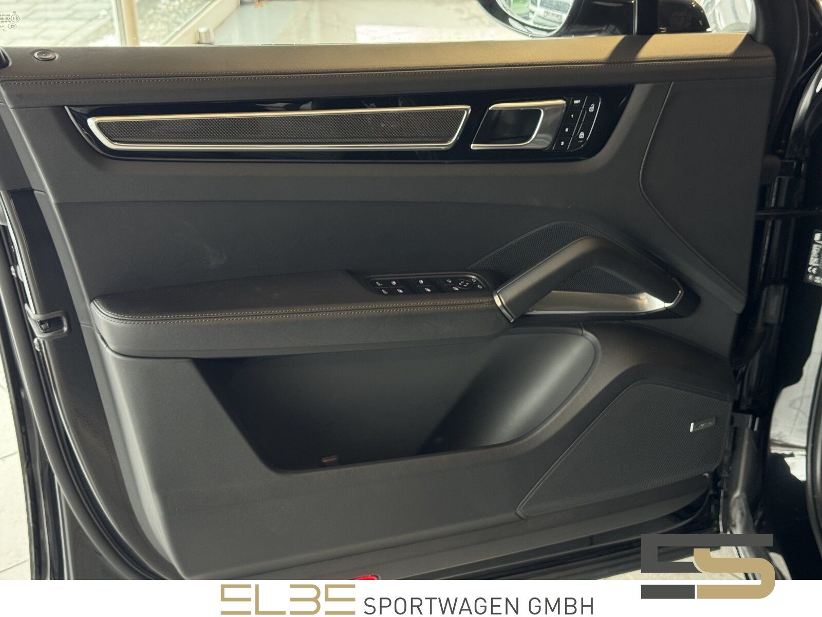 Porsche Cayenne Coupe Turbo CARBON MATRIX HUD INNO SPORT foto 9