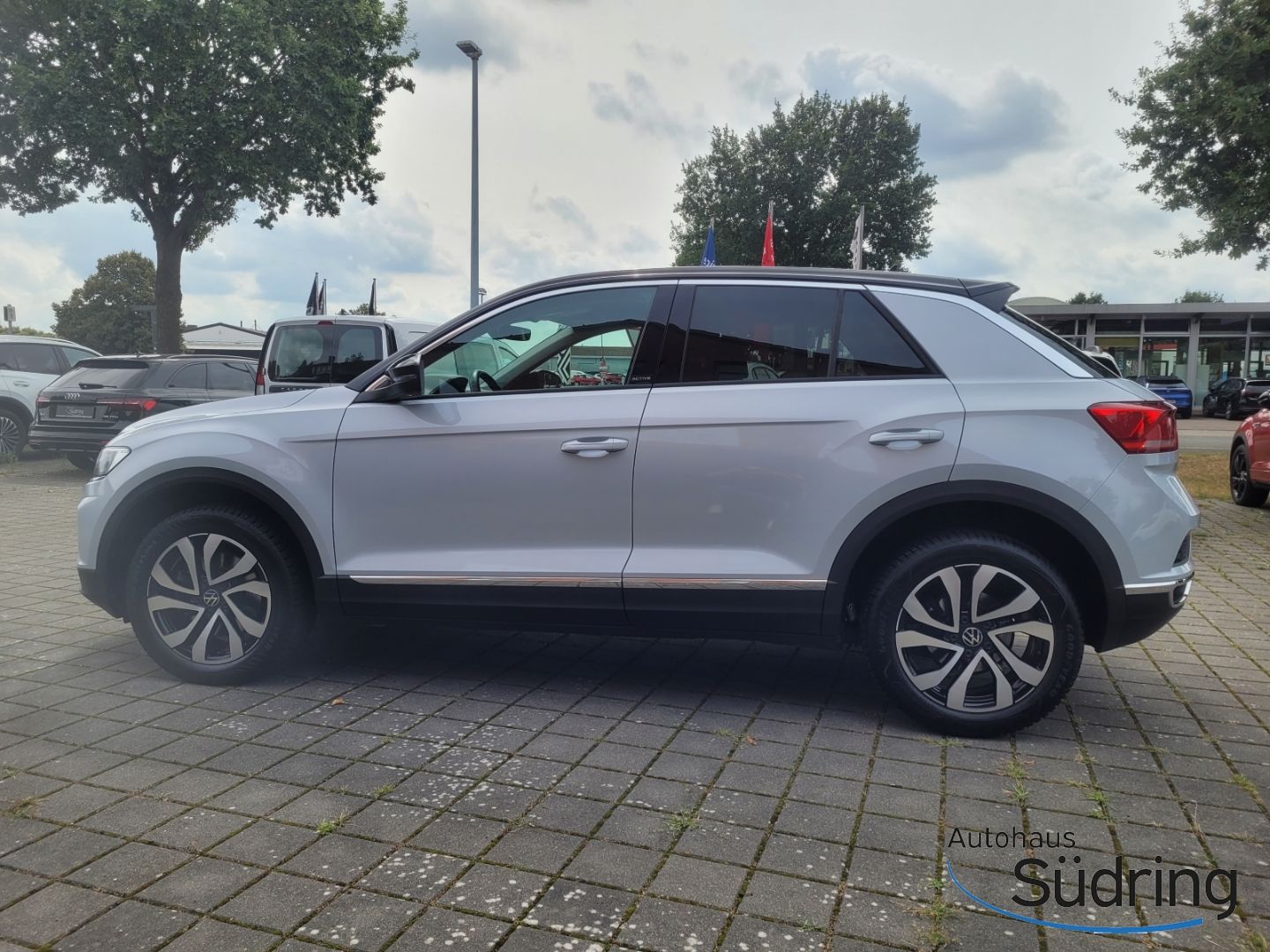 T-Roc Active 2.0 TDI DSG AHK Navi ACC El. Heckkl