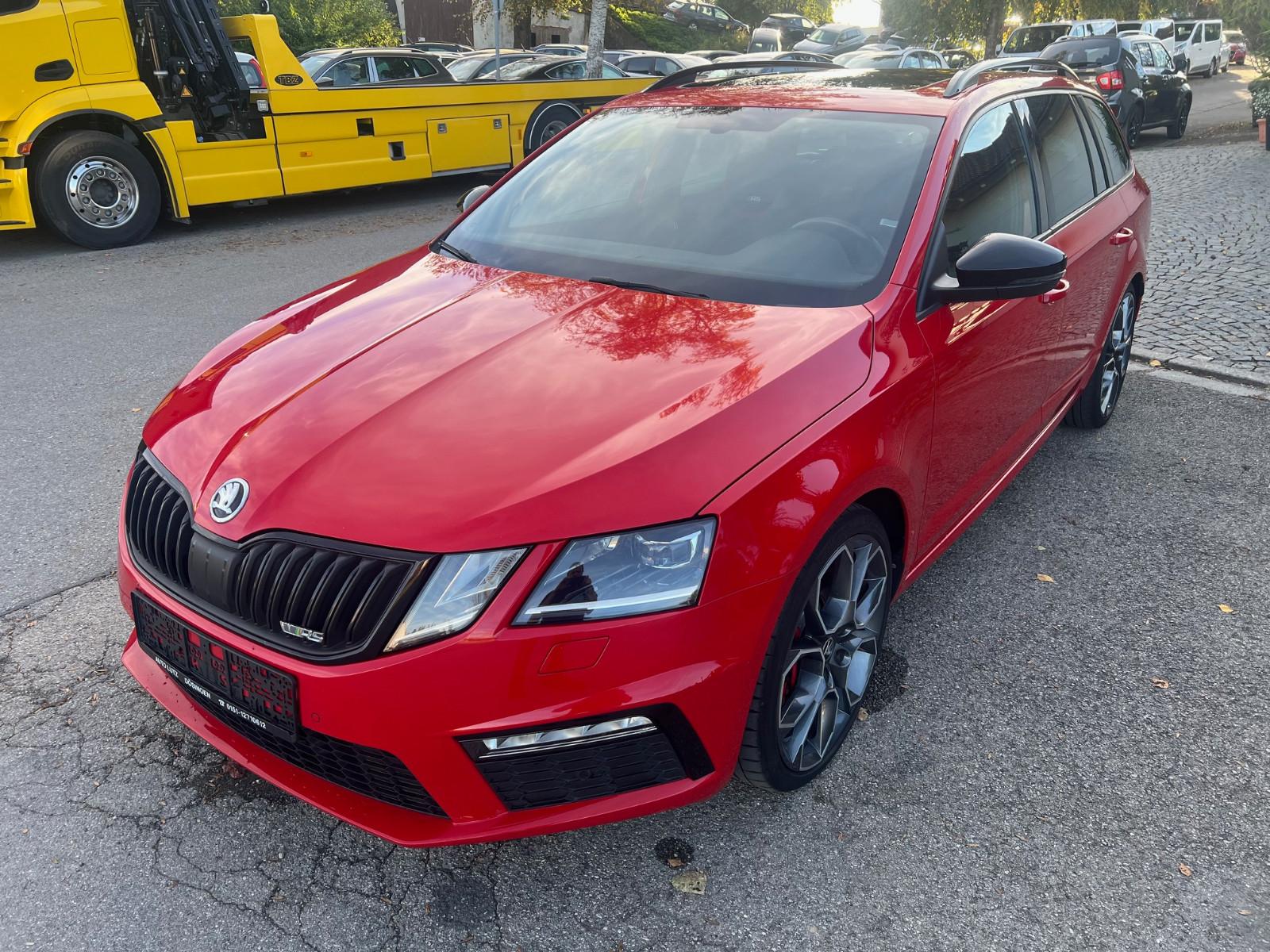 Skoda Octavia Combi RS 2,0TSI AHK PANO 19"Xtreme