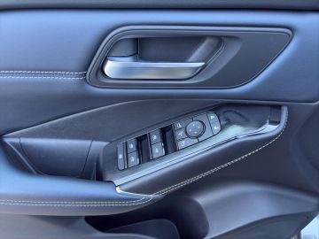 Nissan Qashqai N-Connecta Navi*360*Kamera*LED*Pano*AHK*