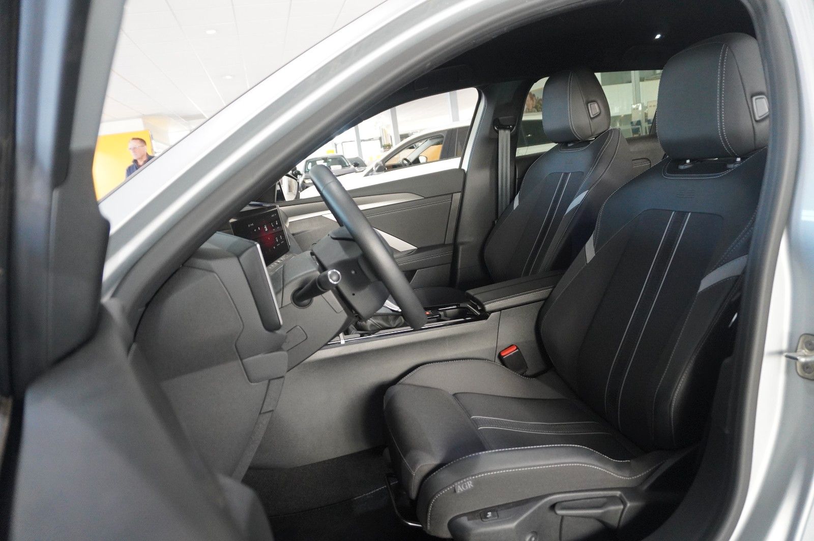 Fahrzeugabbildung Opel Astra L ST 1.2T GS SPORT NAVI/LED/360° /SPORT/SH