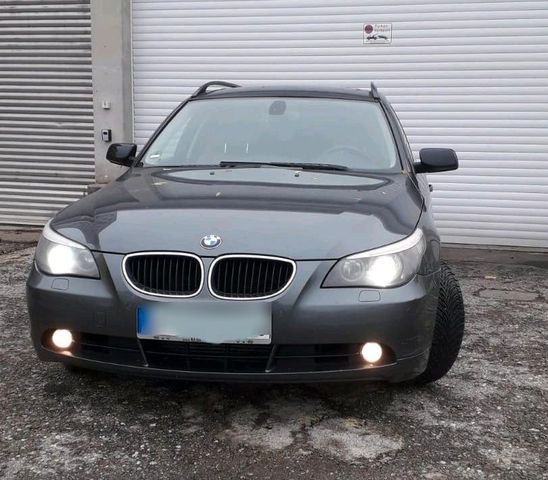 BMW 520d touring NEU TÜV  12.2026 Garagenw...