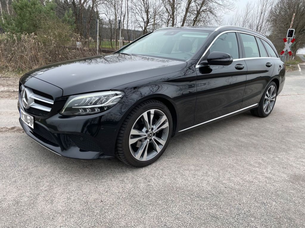 Image of Mercedes-Benz C 200