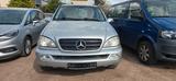 Mercedes-Benz ML 270 CDI - graue Mercedes-Benz ML 270