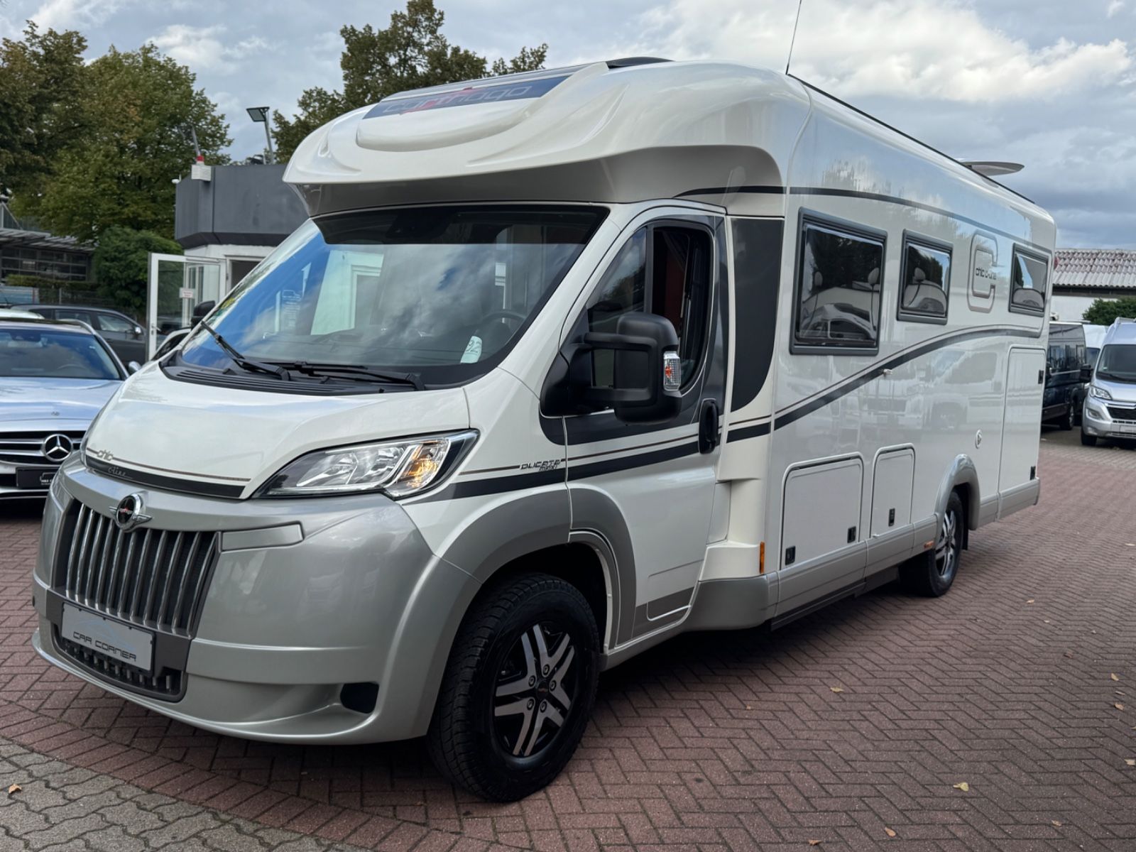 Fahrzeugabbildung Carthago CHIC C-LINE T 4.9 LE 9GT AUTOMATIK DUCATO MAXI