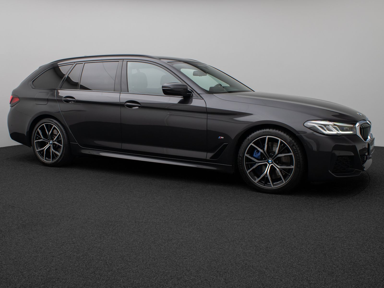 Fahrzeugabbildung BMW 540d xD M Sport Kamera HUD DAB H/K 4xKlima AHK