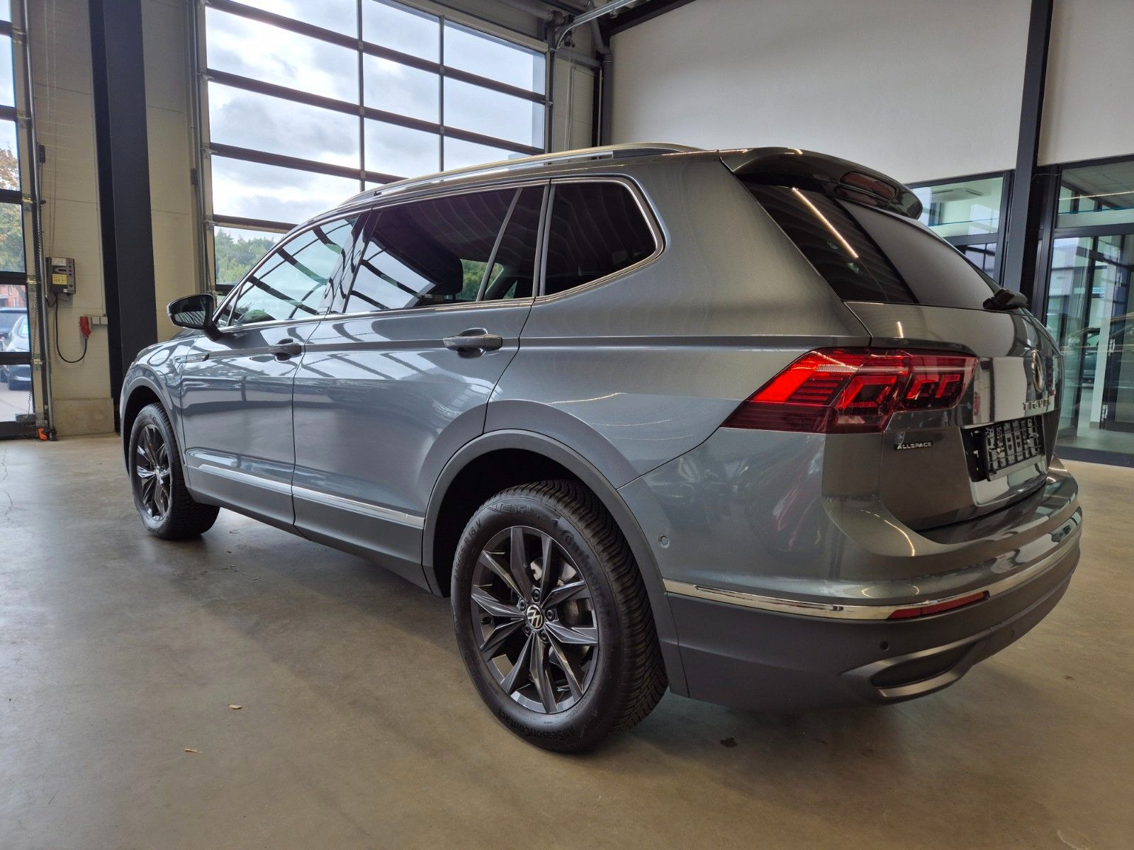 Volkswagen TIGUAN ALLSPACE 2.0 TSI 4M MOVE IQLIGHT NAVI 360 foto 7