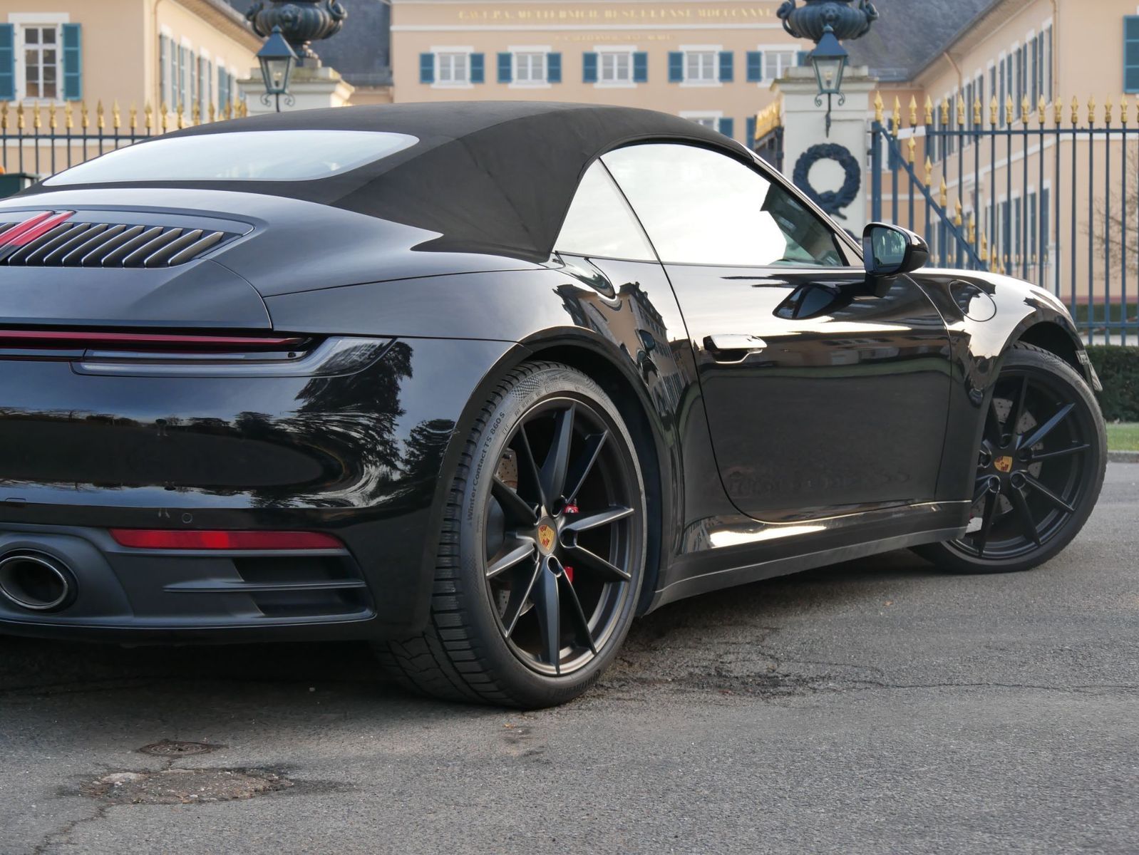Fahrzeugabbildung Porsche 911 Carrera 3.0 4S Cabriolet SPORTABGAS BOSE