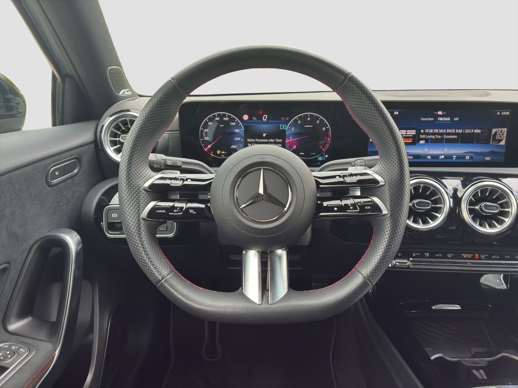 Fahrzeugabbildung Mercedes-Benz A 200 AMG*NIGHT*PSD*M-BEAM*RFK*TOTW*K-GO*19''*
