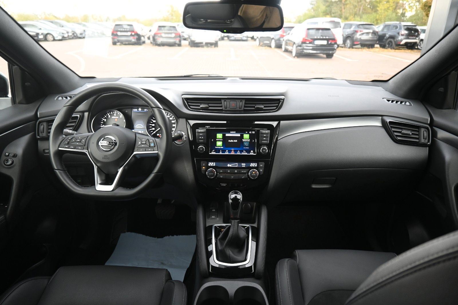 Fahrzeugabbildung Nissan Qashqai 1.3 DIG-T N-Tec*LED*DAB*360