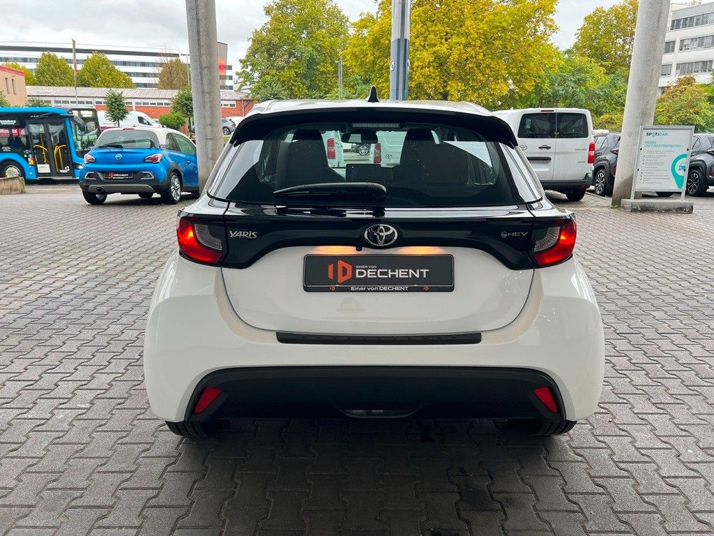 Fahrzeugabbildung Toyota Yaris Hybrid Teamplayer Comfortpaket