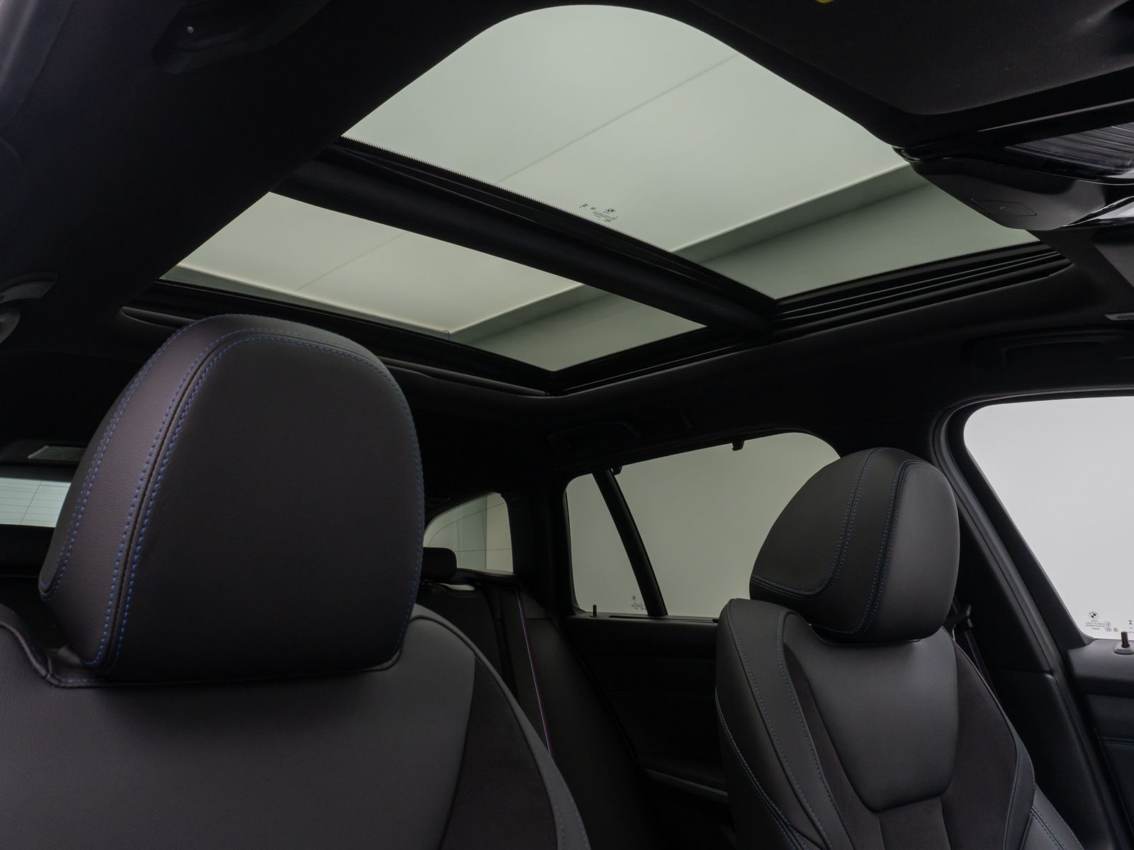 Fahrzeugabbildung BMW M340i xD Panorama Kamera DAB H/K Komfort 19Zoll