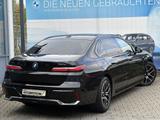 BMW 740d xDrive M Sport Autobahnass. PANO-SKY StHzg - BMW Gebrauchtwagen in Ratingen