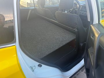 Toyota RAV 4 - 11