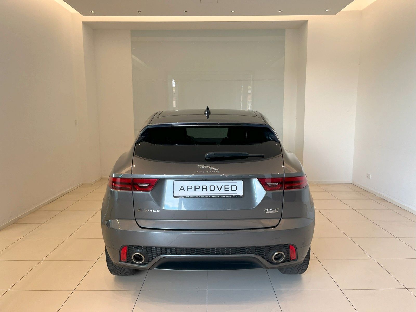 Fahrzeugabbildung Jaguar E-PACE D150 R-Dynamic S AWD Black Pack