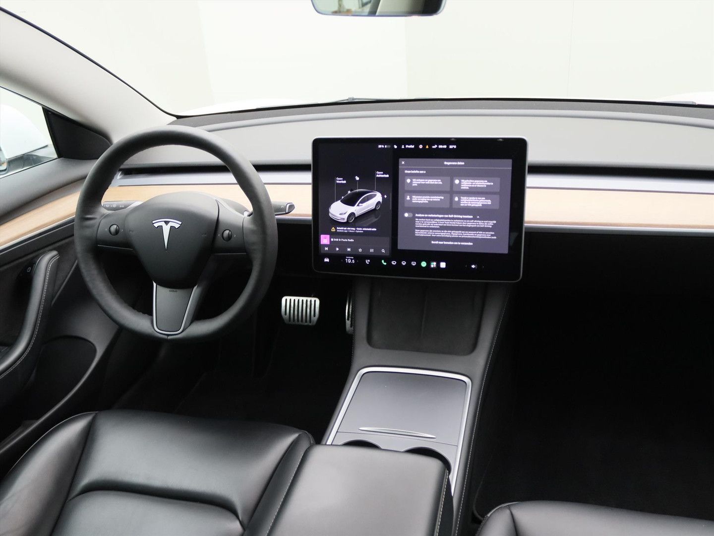 Tesla Model 3 Standard RWD Plus 93% SoH UPGRADE [ RYZE imagem 2