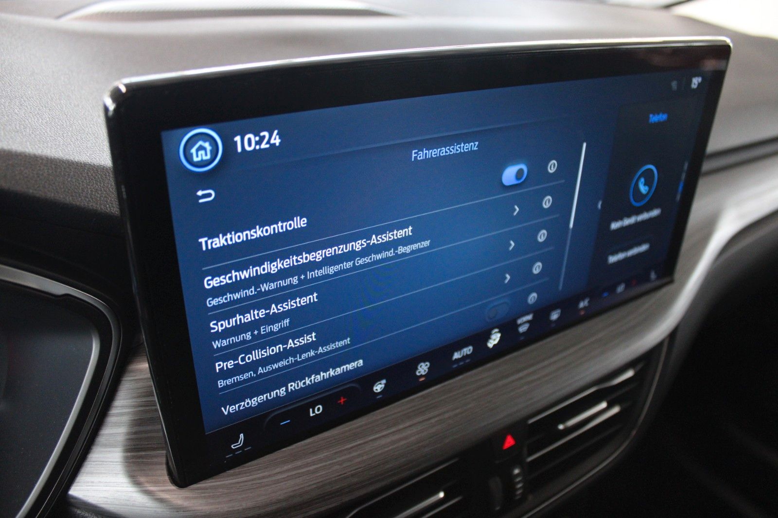 Fahrzeugabbildung Ford Kuga PHEV ACTIVE NAVI Kamera Winter Paket