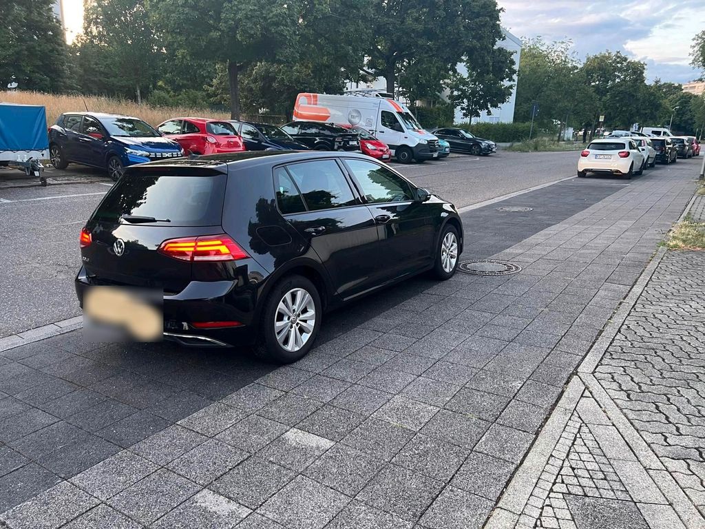 Image of Volkswagen Golf