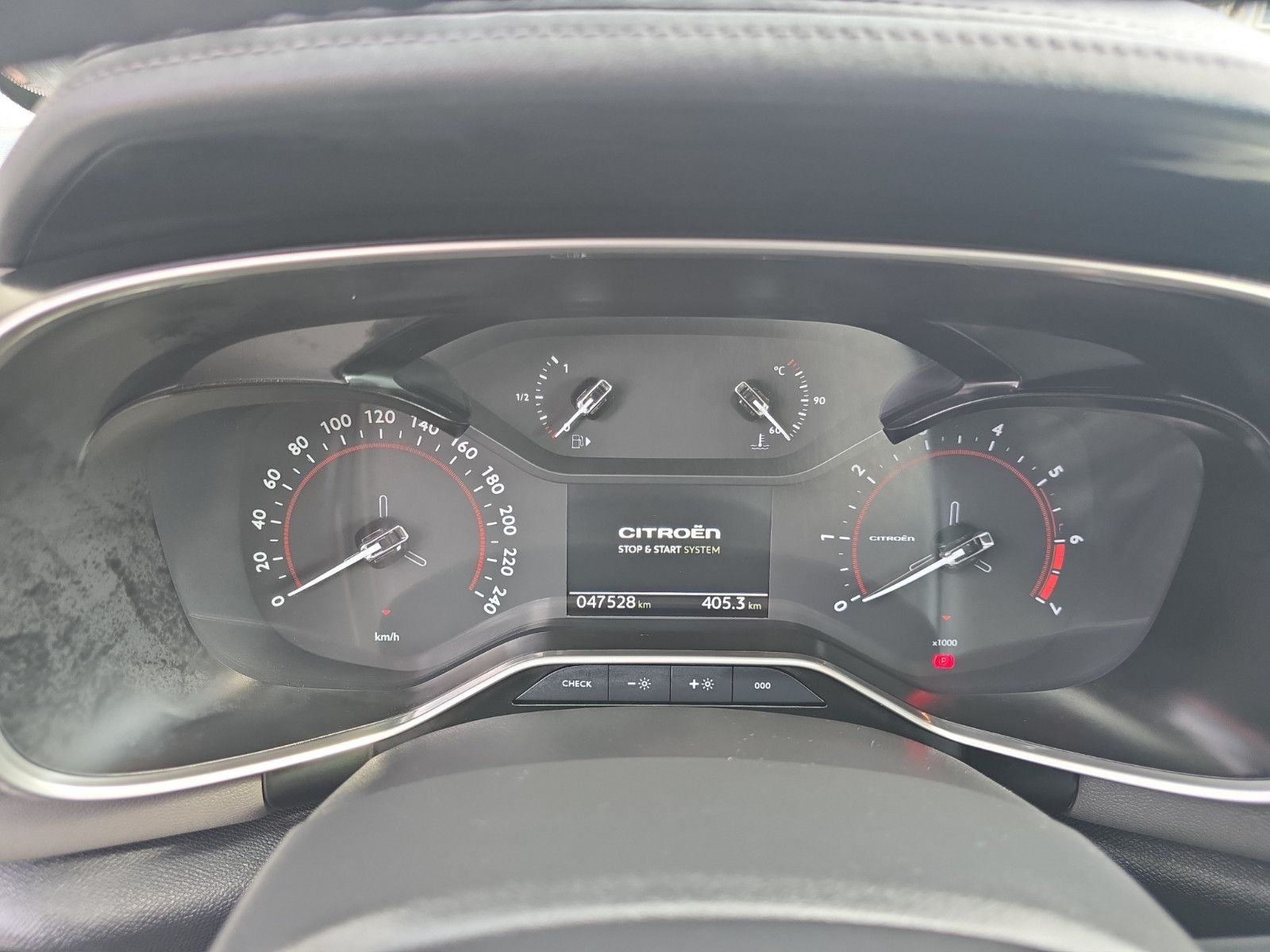 Fahrzeugabbildung Citroën C5 Aircross Live Klima Android Auto Apple CarPla