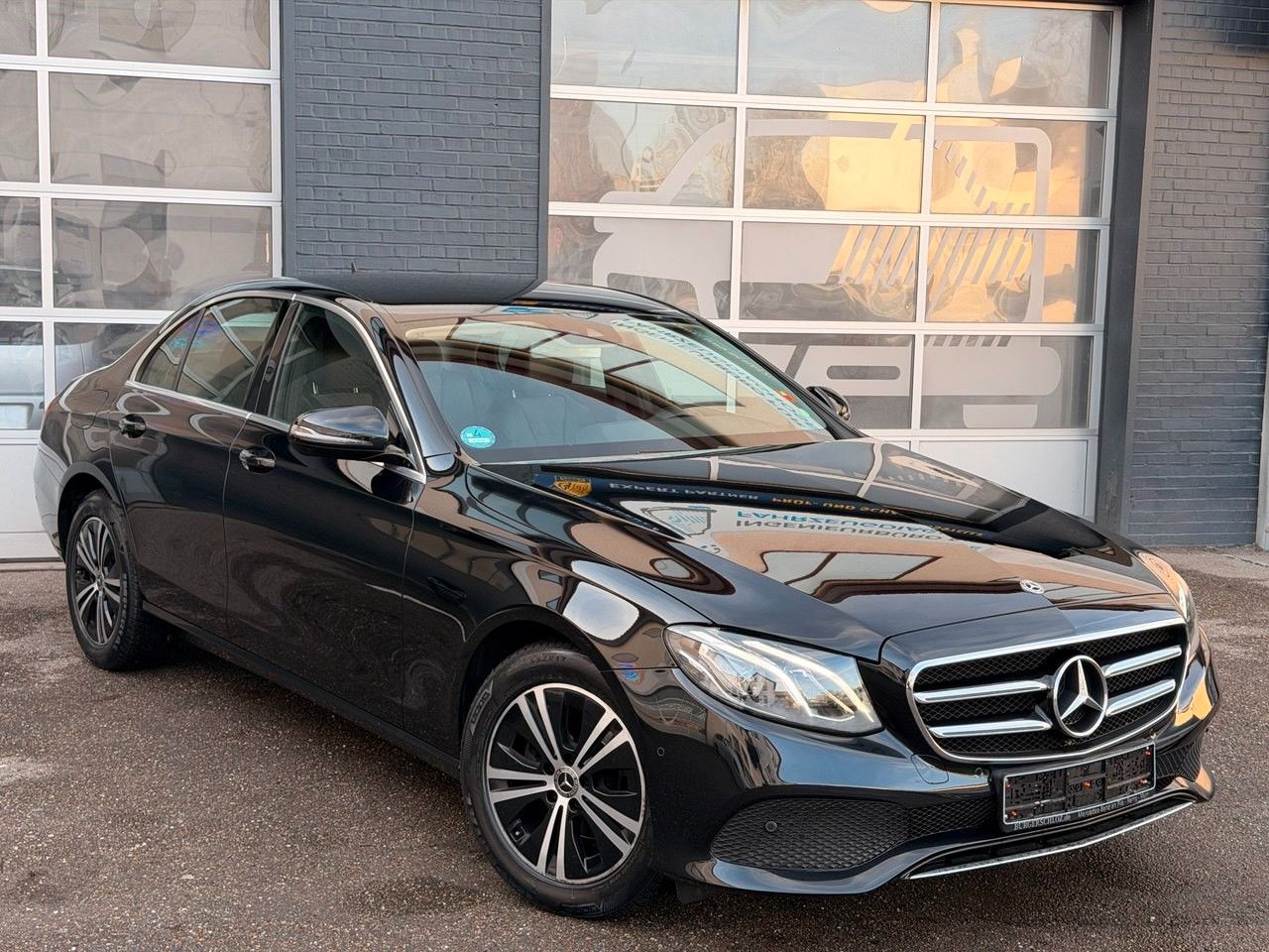 Mercedes-Benz E 220d 9G/KAM/LED/AVANTGARDE foto 3