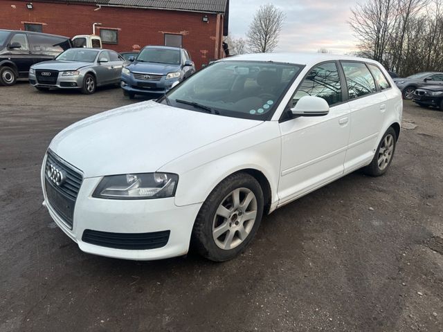 Audi A3 Sportback 1.6 TDI Attraction