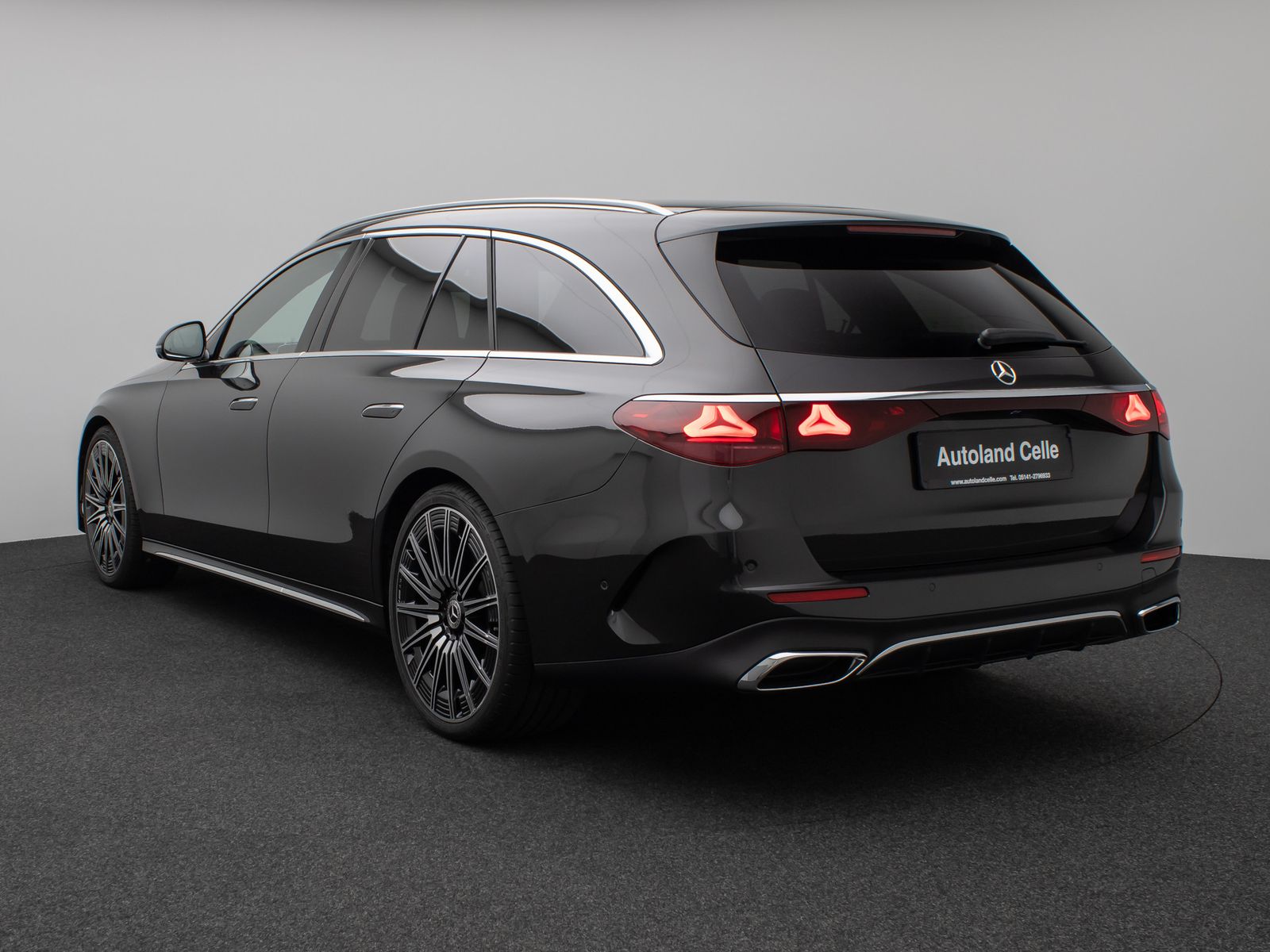 Fahrzeugabbildung Mercedes-Benz E 450d 4Matic AMG Line Advanced+ Pano 360°21Zoll