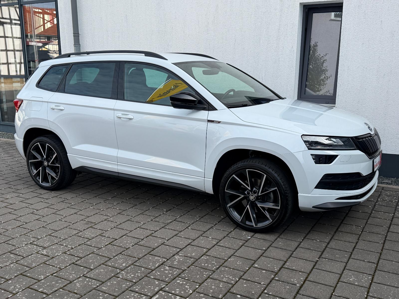 Skoda Karoq 1.5 TSI DSG SPORTLINE  AHK,19",ACC,Navi,WR