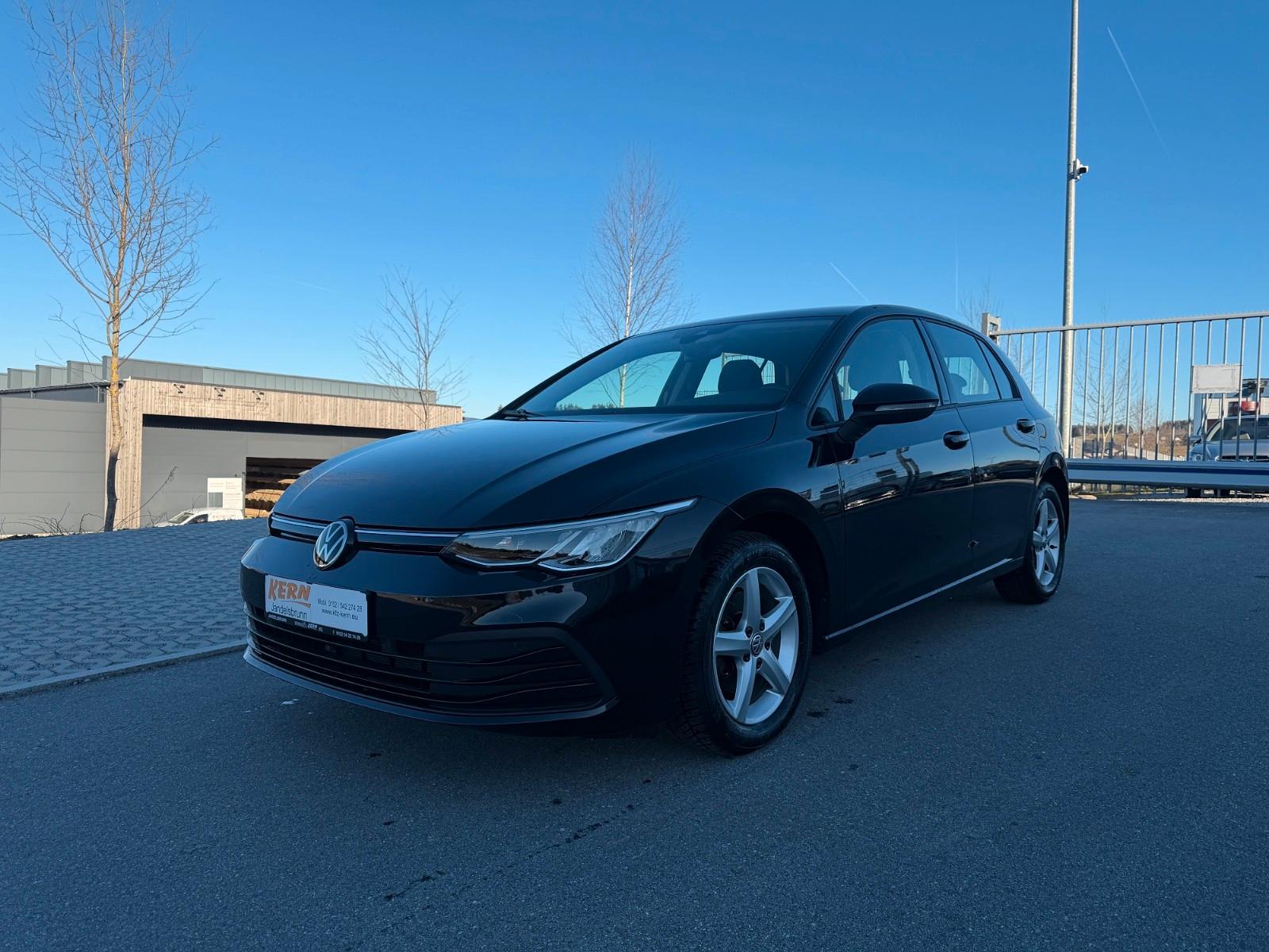 Volkswagen Golf VIII Lim. Life ( Golf 8 ), ACC, DAB, LED