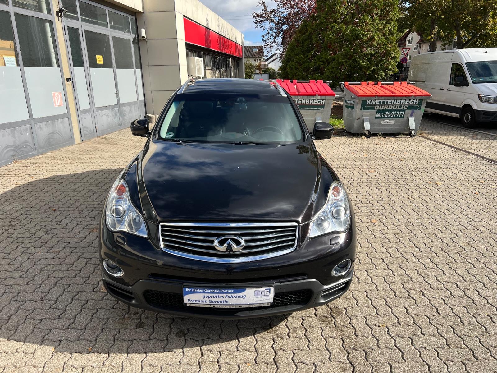 Infiniti EX30