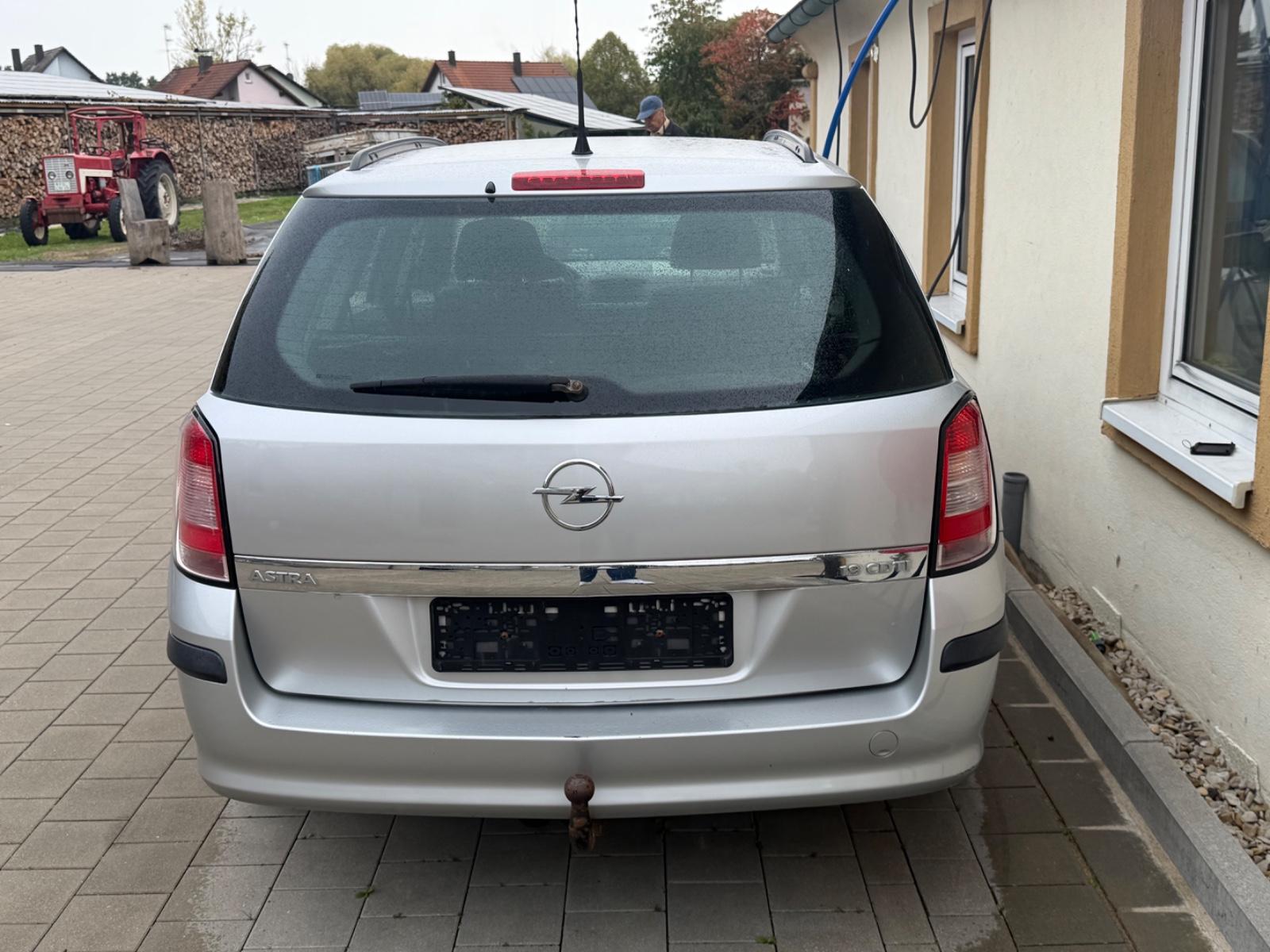 Opel Astra 2007 — engine 1.910 cm³, 120 HP (88kW)