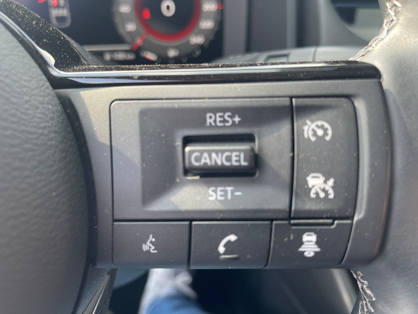 Fahrzeugabbildung Nissan Qashqai 1.3 Mild-Hybrid N-Connecta AHK/Kamera/LE