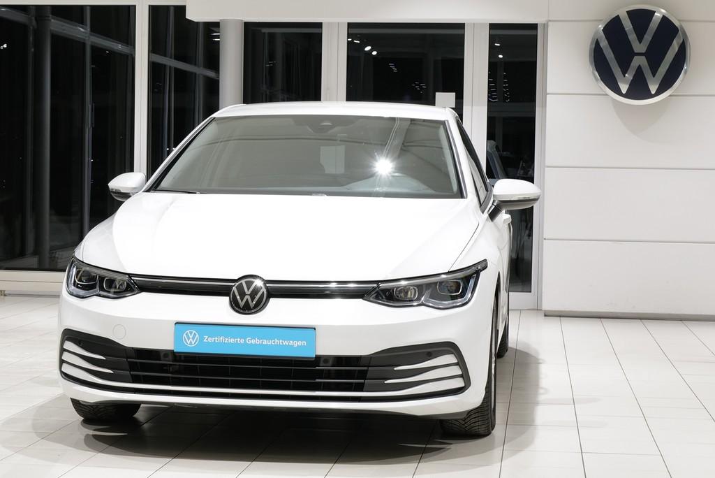 Volkswagen Golf VIII 1.5TSI Life Navi Rkam LedPlus CarPlay 