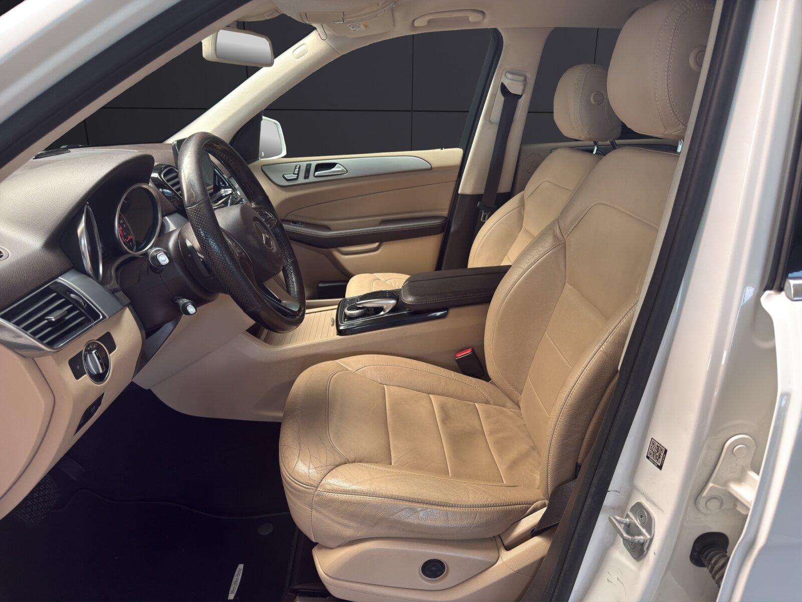 Mercedes-Benz GLE 350d*4MATIC*COMAND*AHK* Standheizung*LED*RFK