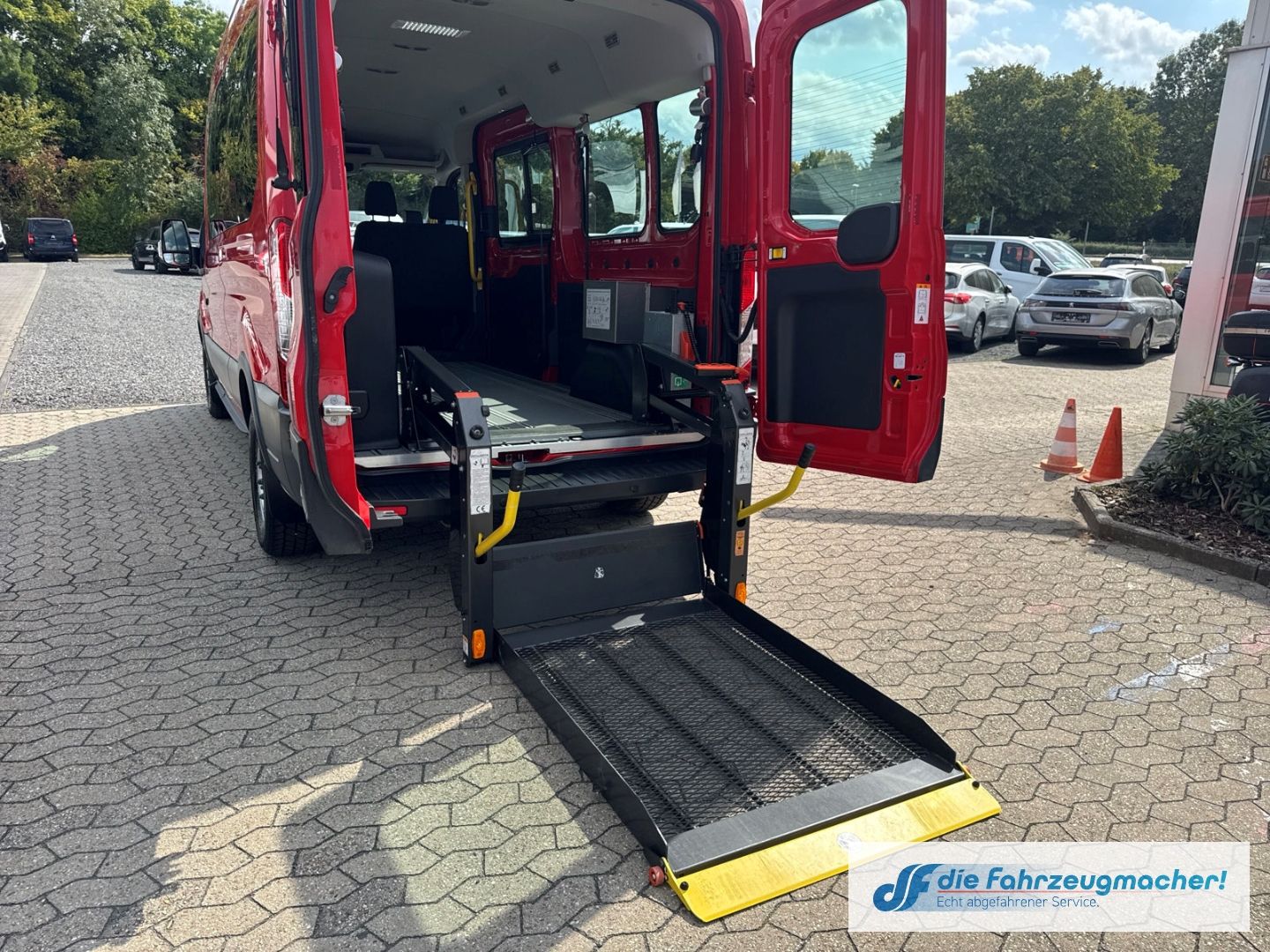Fahrzeugabbildung Ford Transit Kombi 350 L3 2.2 TDCi DPF *3022