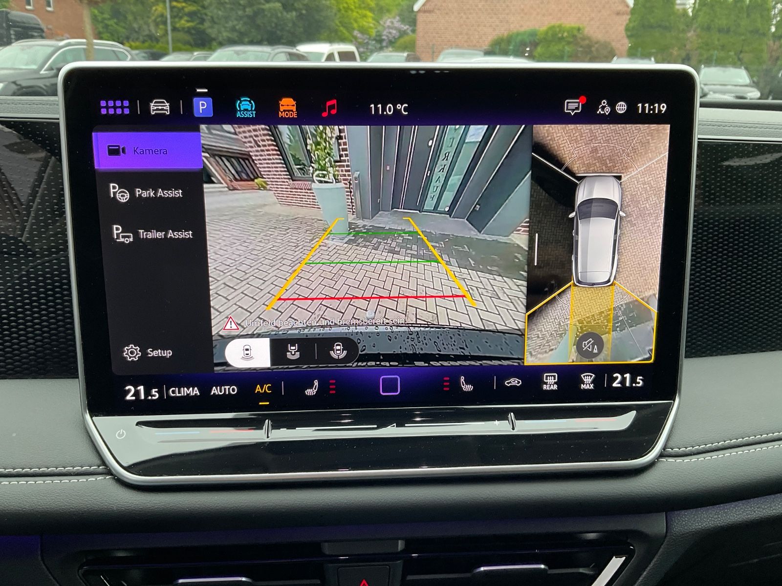Fahrzeugabbildung Volkswagen Tiguan 2.0 TDI SCR DSG GOAL,AHK,IQLight,Navi,ACC