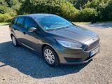 Ford Focus 1,0 EcoBoost 74kW Ambiente Turnier Amb... - Ford Gebrauchtwagen in Konstanz