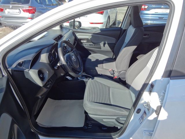 Fahrzeugabbildung Toyota Yaris Comfort/Automatik/1.Hd/Kam/4-Türig/