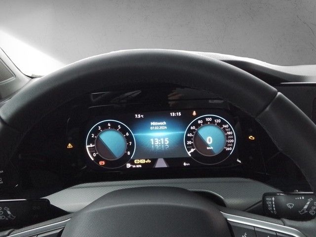 Fahrzeugabbildung Volkswagen Golf VIII TSI Move LED Navi SHZ AID RFK