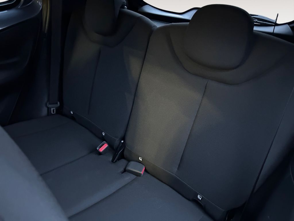 Fahrzeugabbildung Toyota Aygo X Team D