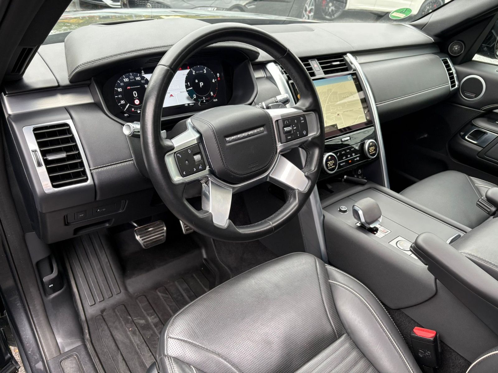 Fahrzeugabbildung Land Rover 5 R-Dynamic HSE D300/7-SITZER/PANO/3D-KAM/VOLL