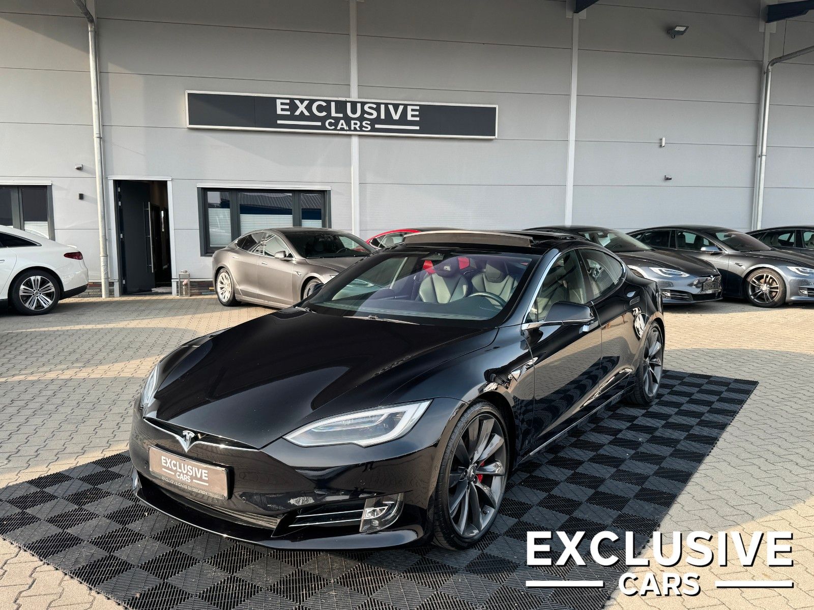 TESLA Model S