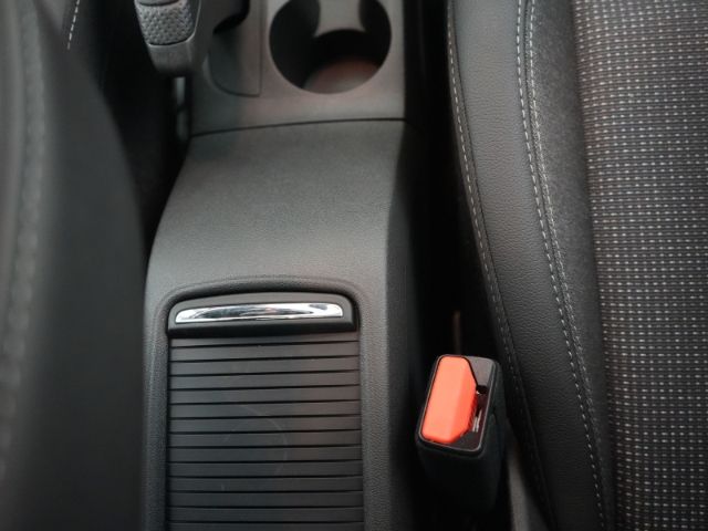 Crossland ELEGANCE AT+LED+NAVI+RÜCKFAHRKAMERA+SI