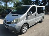 Opel Vivaro 2.5 CDTI Easytronic Fap 8 POSTI Ganc - gebrauchte Opel Vivaro aus dem Jahr 2009